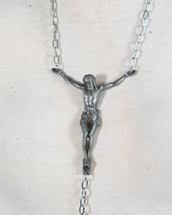 DAN 7:20 Body Chain Online now