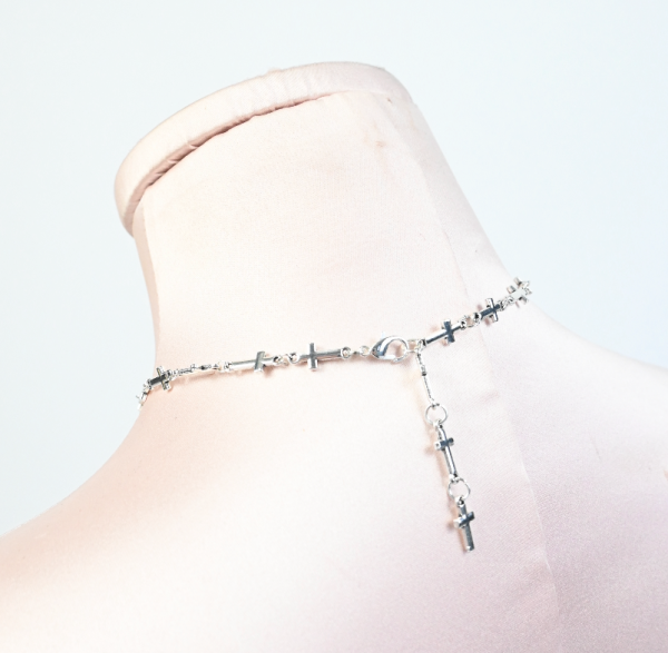 Cross choker Sale